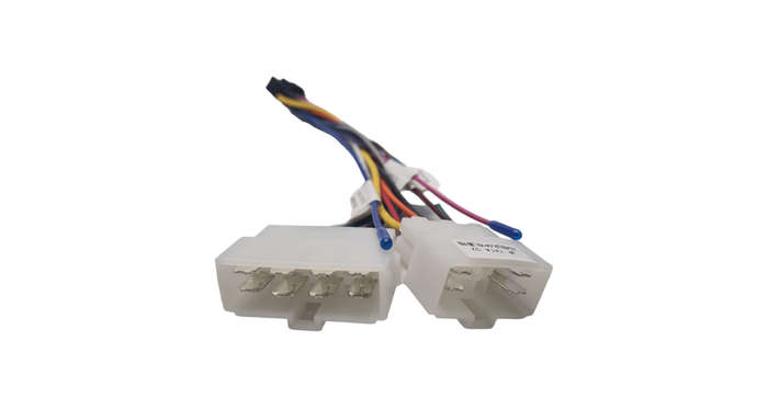 Mahindra TUV300 9" Trimplate with SWC Harness