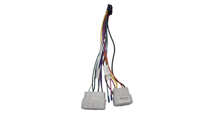 Mahindra Marazzo 9" Trimplate with SWC Harness