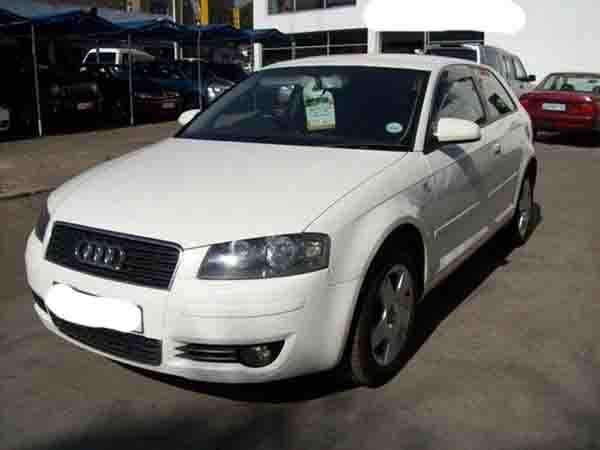 2004 2005 2006 2007 2008 AUDI A3 MK2 04-08 Fog Lamp Cover Right Side Driver Side With Hole