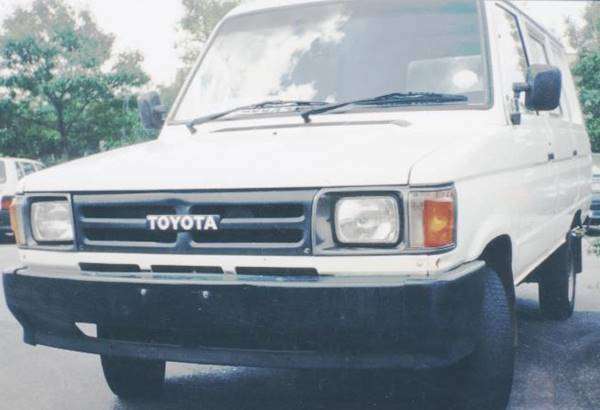 TOYOTA VENTURE KF50 90-00 Front Bumper Bracket Right Side Driver Side ( BIG )