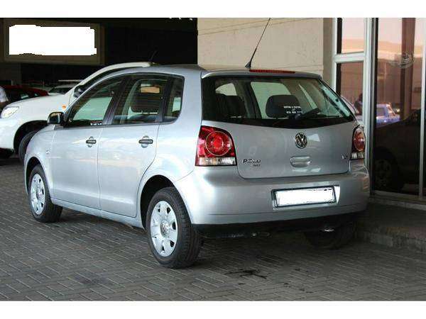 2010- VW POLO VIVO 10- Headlamp / HeadLight Front Passenger Side Black 6 PIN MANU