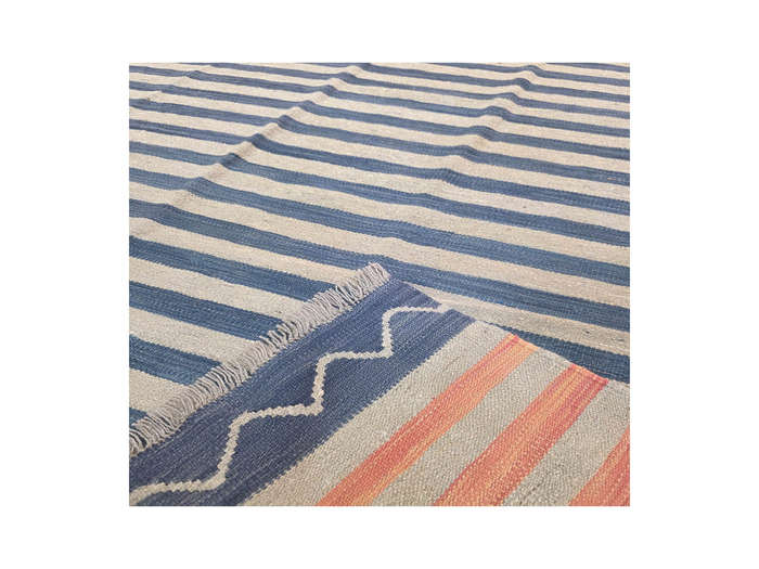 Beautiful Modern design kilim Rug 299 X 207cm
