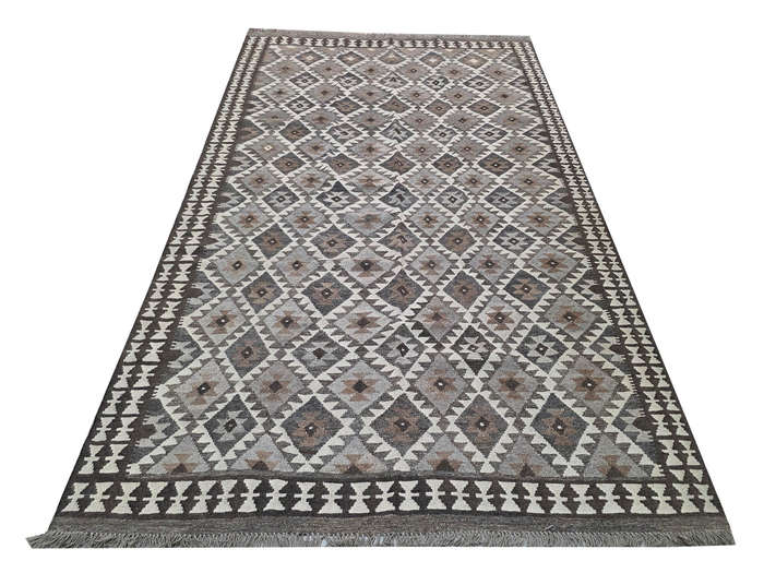 Stunning Handwoven woolen Natural Kilim 295 x 198 cm