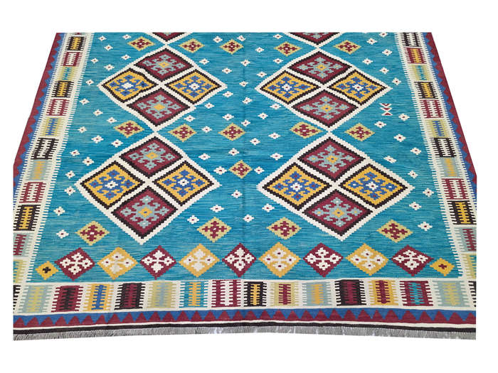 Beautiful Handwoven woolen Kilim Rug 305 x 248 cm
