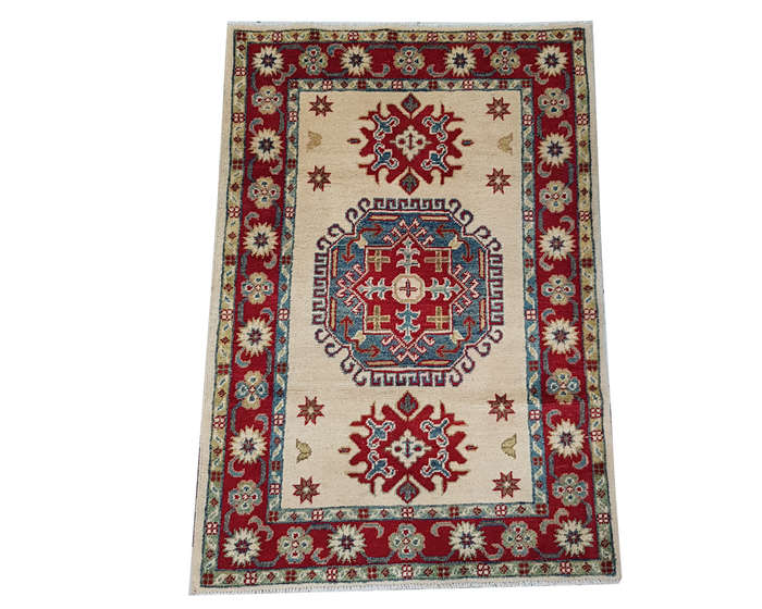Stunning Handmade Kazaq Carpet 127 X 84cm
