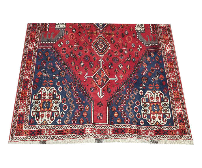 Beautiful Iranian Shiraz Carpet 212 X 152 cm