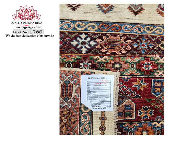 Stunning Ariana Carpet 301 x 206CM