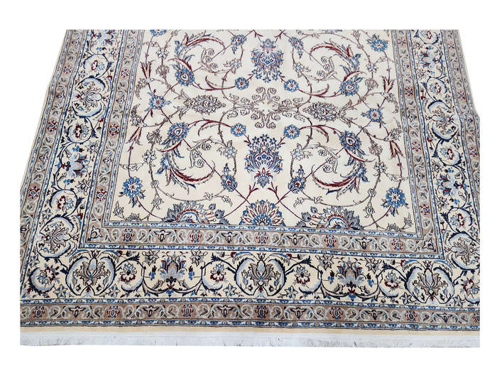 Incredible Fine Nain Persian Carpet 310 x 205 CM