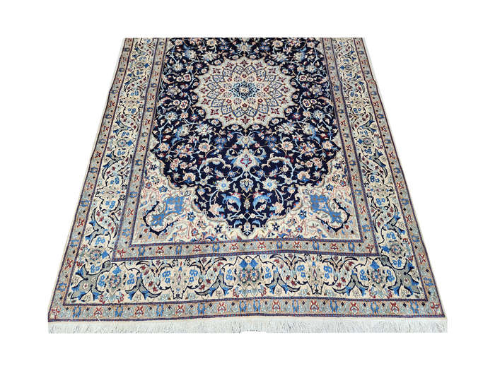 Incredible Fine Nain Persian Carpet 312 X 200 cm