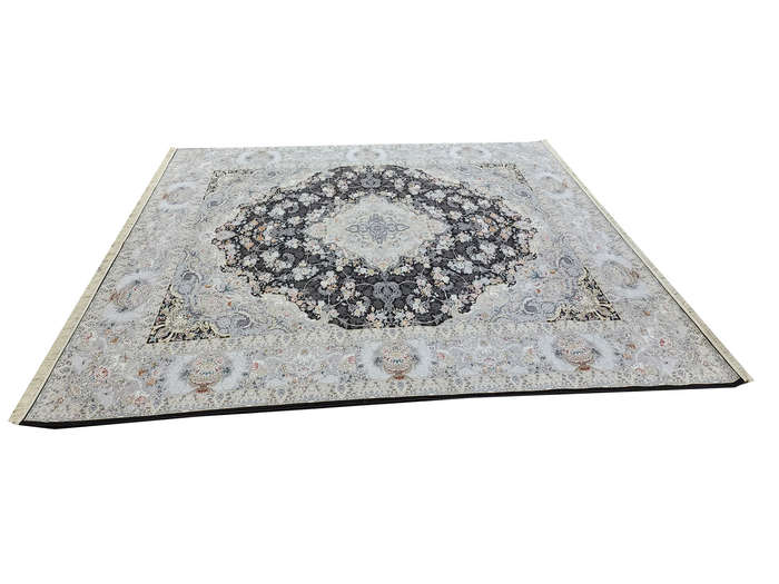 Fine Iranian Gilan carpet 400 x 300 cm