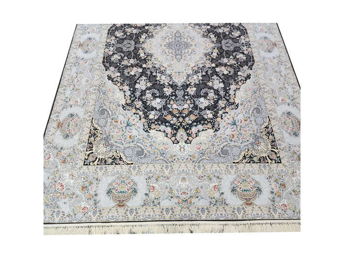 Fine Iranian Gilan carpet 400 x 300 cm