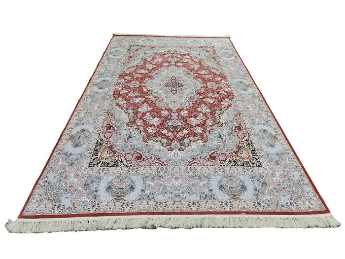 Top Quality Iranian Gilan carpet 400 x 300 CM