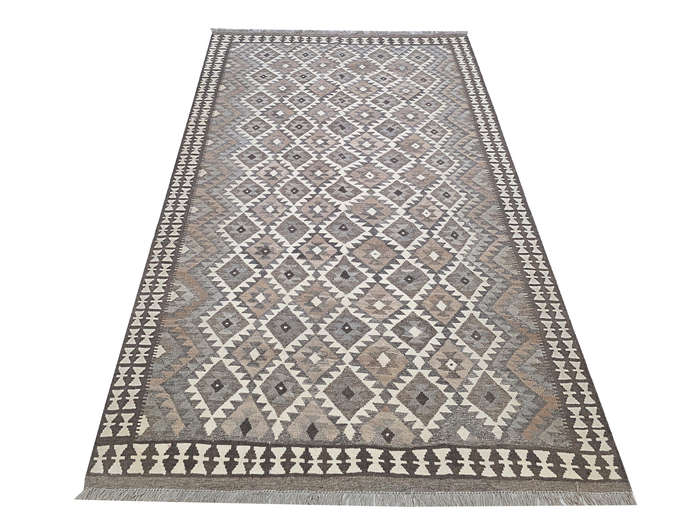 Fine Handwoven woolen Natural Kilim  285 x 197cm