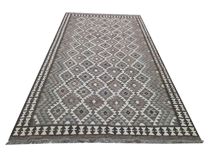 Fine Handwoven woolen Natural Kilim  285 x 197cm