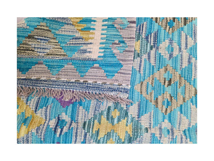 Stunning Handmade woolen Kilim Rug 181 x 124cm