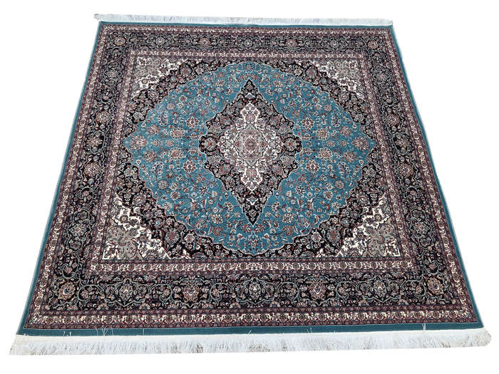 Stunning Persian Machine Made Square Carpet 200 x 200 CM