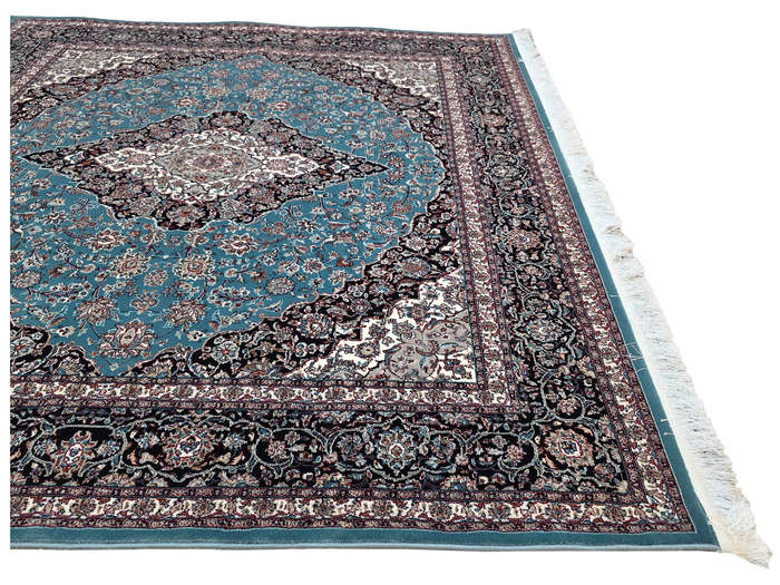 Stunning Persian Machine Made Square Carpet 200 x 200 CM