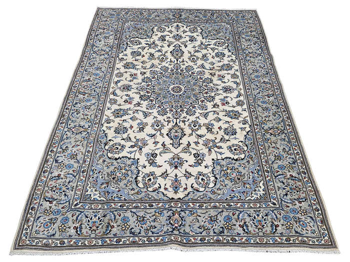 Incredible Secondhand Kashan Carpet 286 x 193 CM