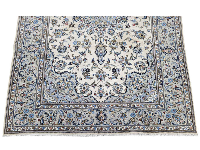 Incredible Secondhand Kashan Carpet 286 x 193 CM