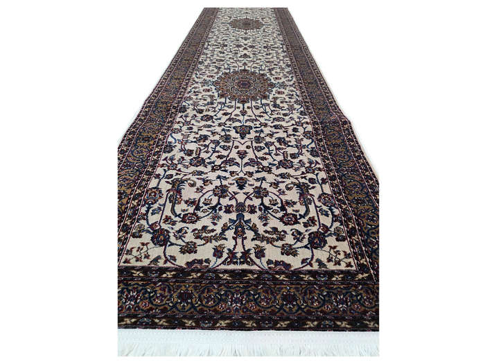Stunning Kashan Design Machine Made Runner 500 x 80 CM