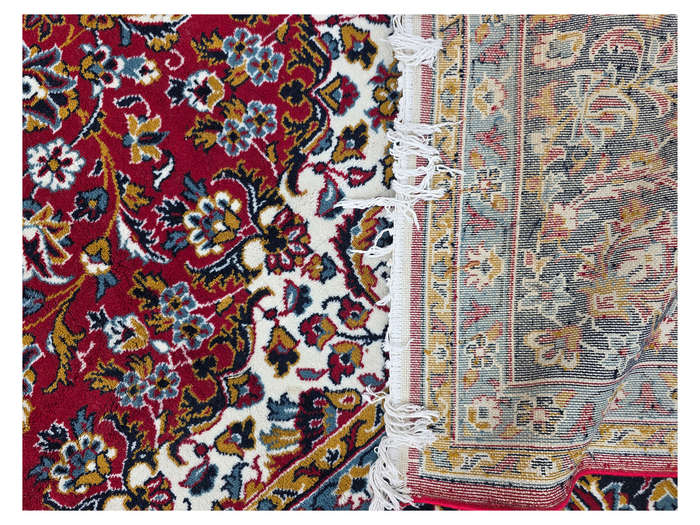 Beautiful Second-Hand Kashan Machine Made Carpet - 400 x 300 CM