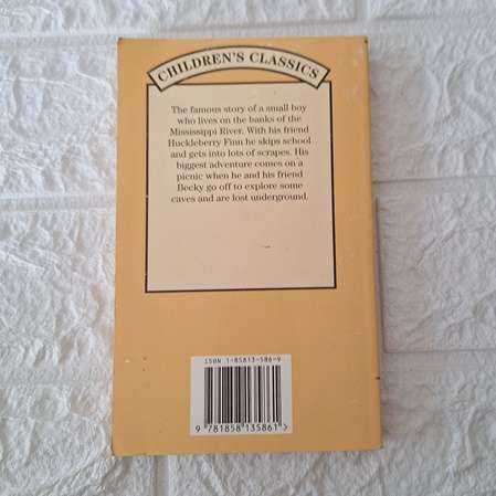 The Adventures of Tom Sawyer - Mark Twain