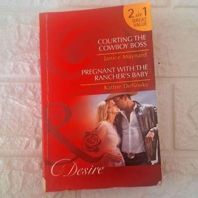 Mills & Boon - Courting the Cowboy Boss 2 in 1