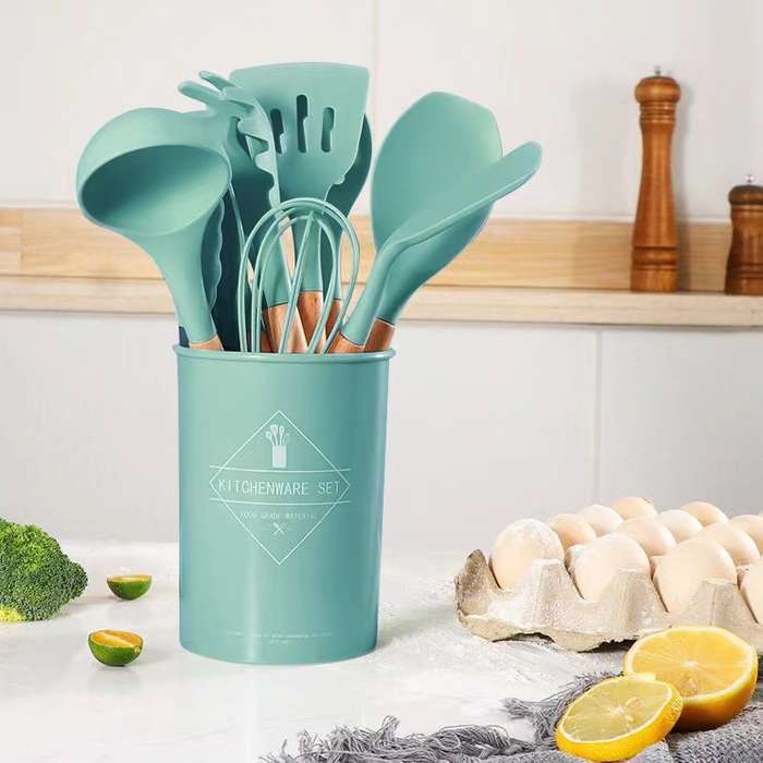 Hot Sale Heat Resistant Silicone Spatula Non-Stick Cooking Tools