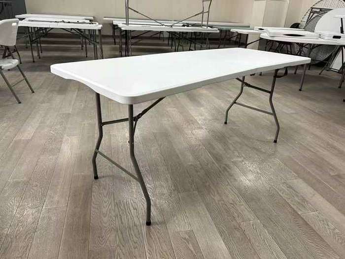 Portable 6FT Outdoor HDPE Plastic Folding Table