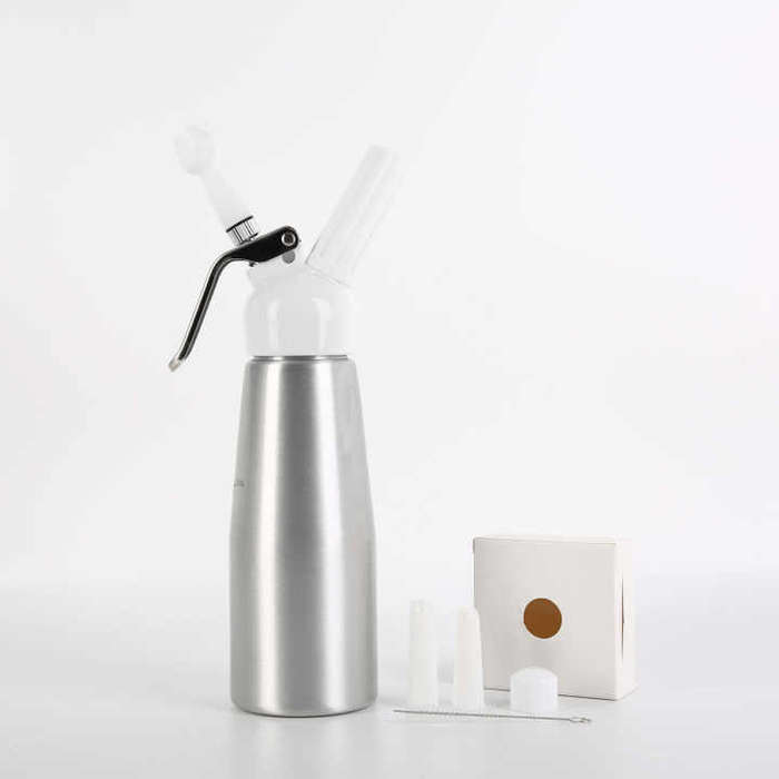 500mL Metal Whipped Cream Maker Dispenser with 3 Nozzles Ice Cream & Dessert Tools Cream Charger Can