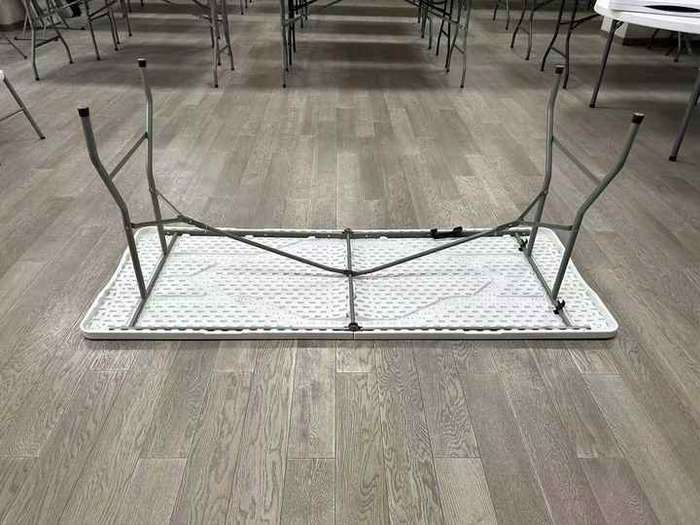 Portable 6FT Outdoor HDPE Plastic Folding Table