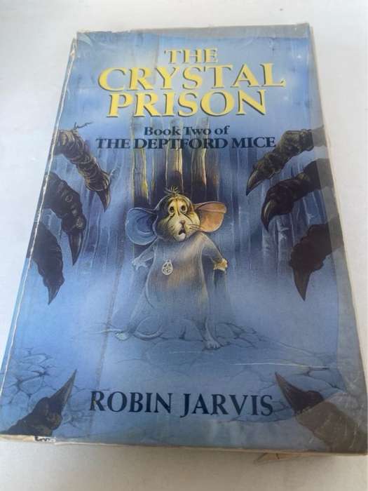 The Crystal Prison - YOUNG BOOKS