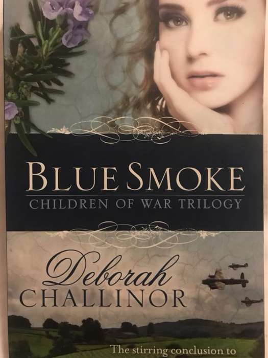 Blue smoke - Deborah Challinor