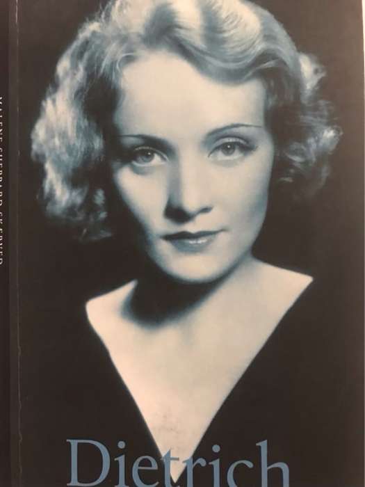 Dietrich - Malene Sheppard Skrved