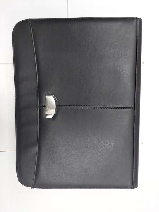 A4 Leatherette drop handle folder with badge