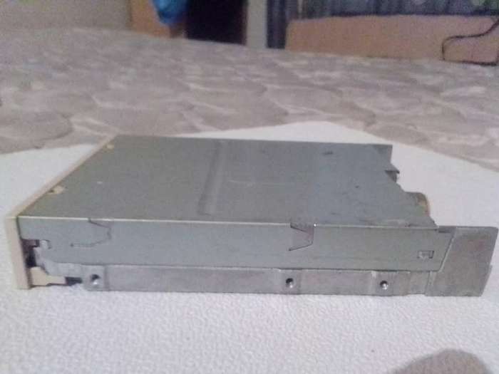 Vintage - TEAC FD-235HF 3.5" Floppy Disc Drive 19307772-91