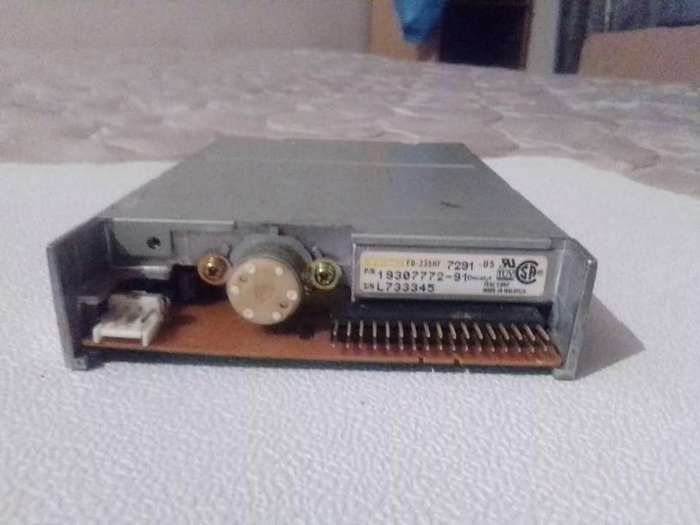 Vintage - TEAC FD-235HF 3.5" Floppy Disc Drive 19307772-91