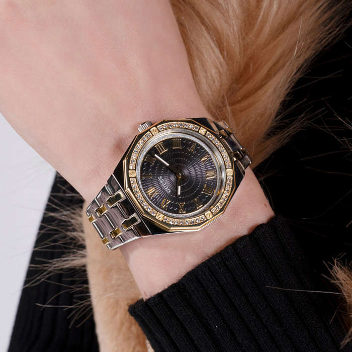 Guess Women's Watch (gw0770l4)
