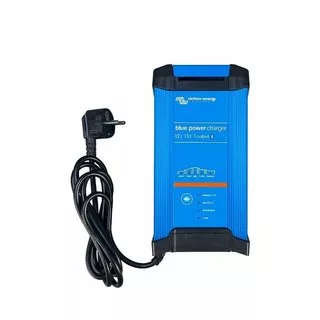 Blue Smart IP22 Charger 12/30(3) 230V CEE 7/7