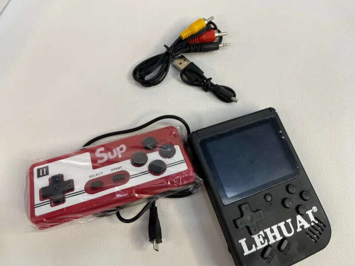 Portable Mini Handheld Video Game Console With 600 Built-In Game