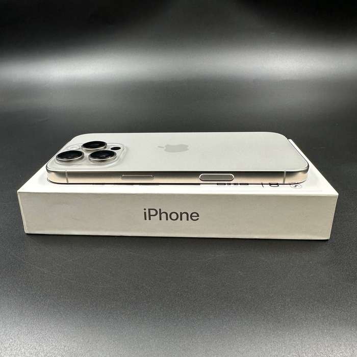 iPhone 16 Pro 256GB Natural Titanium
