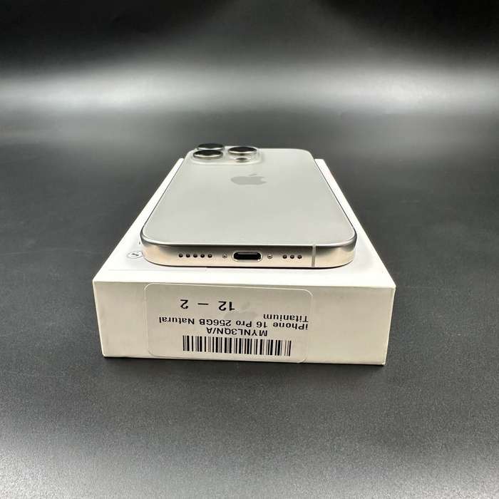 iPhone 16 Pro 256GB Natural Titanium