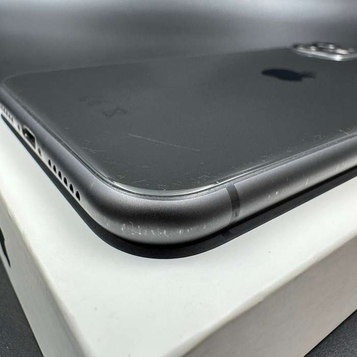 iPhone 11 64GB Black