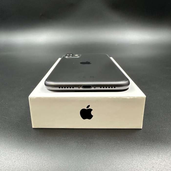 iPhone 11 64GB Black
