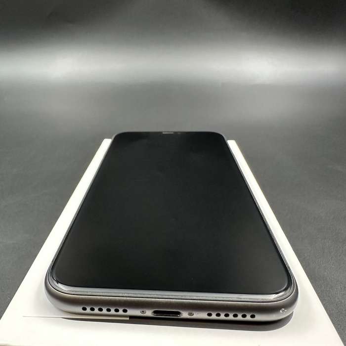 iPhone 11 64GB Black