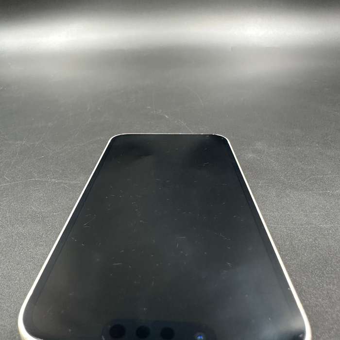 iPhone 13 128GB Starlight