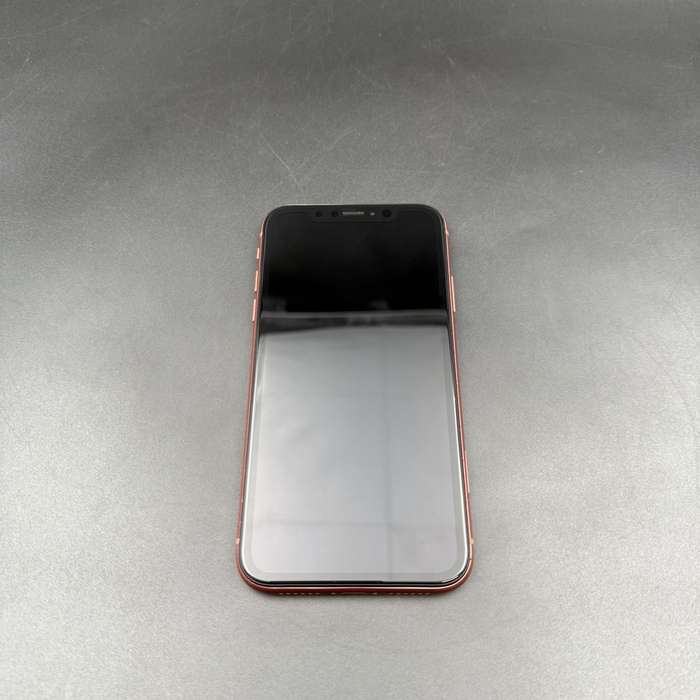 iPhone XR 128GB Coral (Cracked Back)