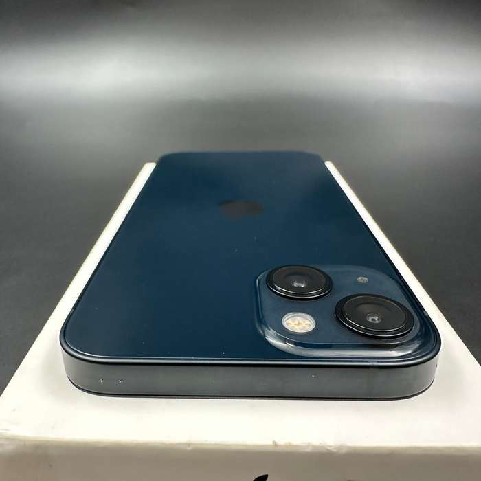 iPhone 13 128GB Midnight