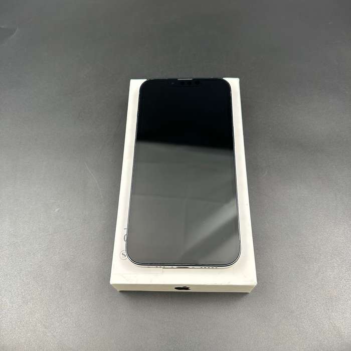 iPhone 13 128GB Midnight