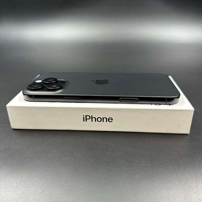 iPhone 16 Pro Max 256GB Black Titanium